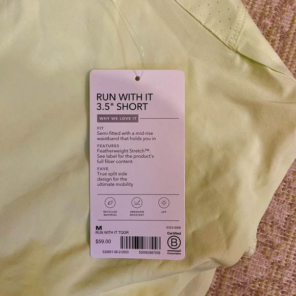 NEW with tags - Athleta Run With It 3.5” shorts - Picture 4 of 5